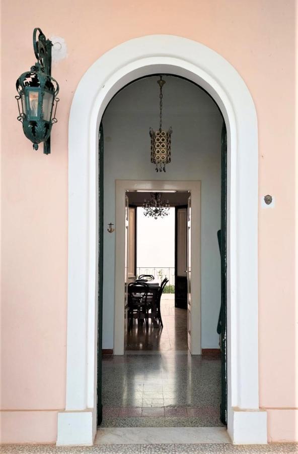 Villa Nel Salento - Ampie Camere E Giardino, Fino A 9 Persone Barbarano del Capo 外观 照片