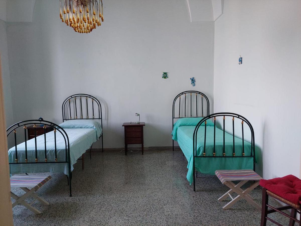 Villa Nel Salento - Ampie Camere E Giardino, Fino A 9 Persone Barbarano del Capo 外观 照片